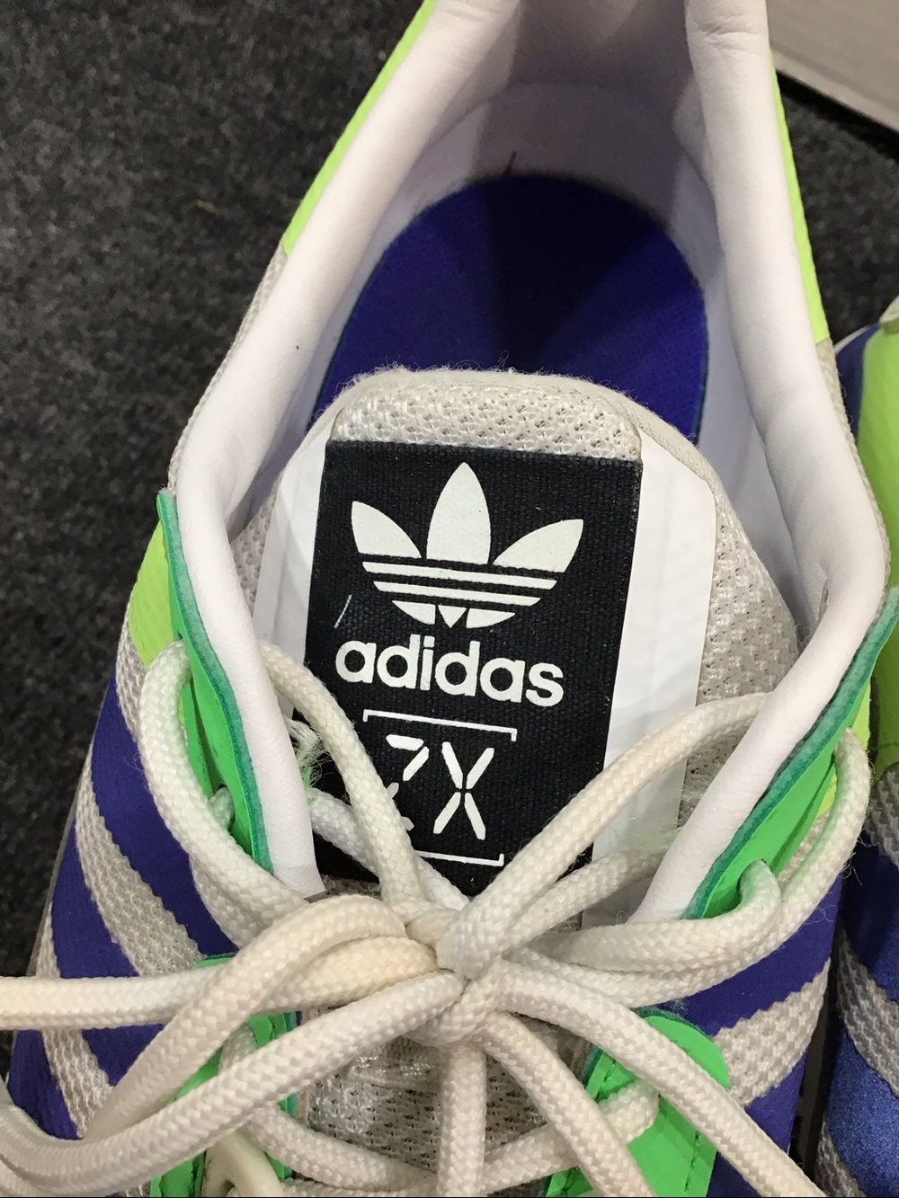 Adidas men’s ZX700HD retro neon sneakers 11 GX3436 - Picture 2 of 11